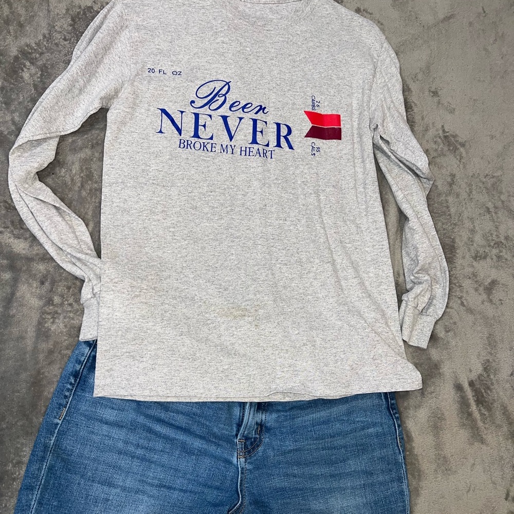 Gray Long Sleeve Graphic Tee